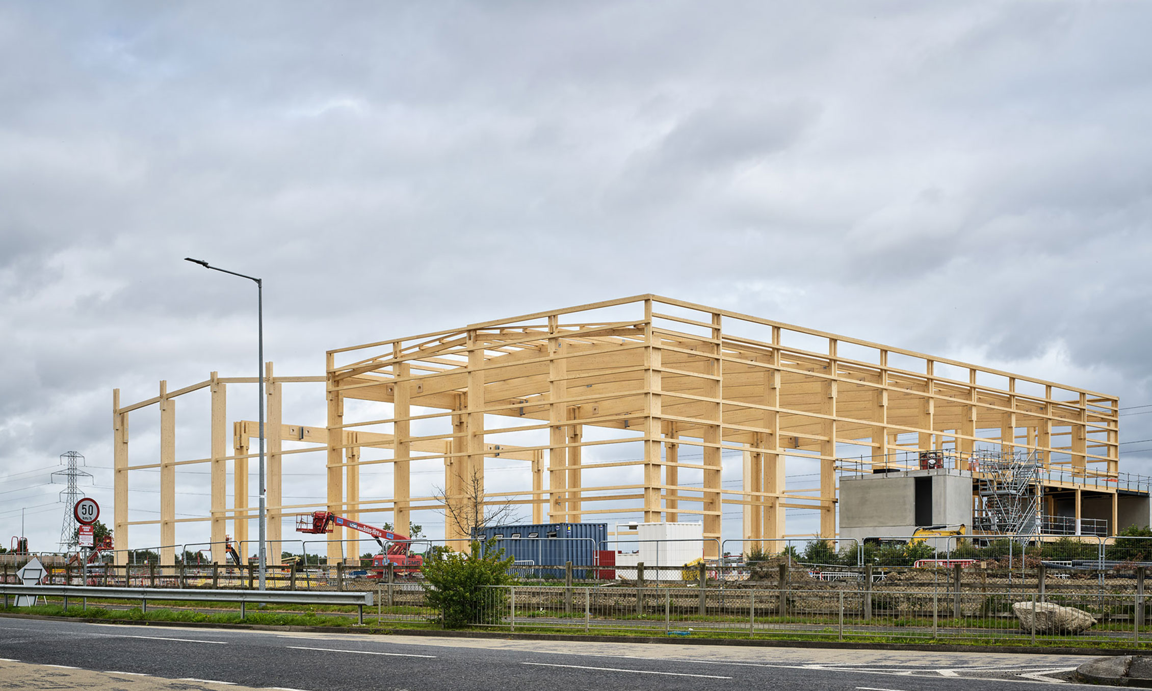 Glulam timber structural frame is progressing well on Unit 4